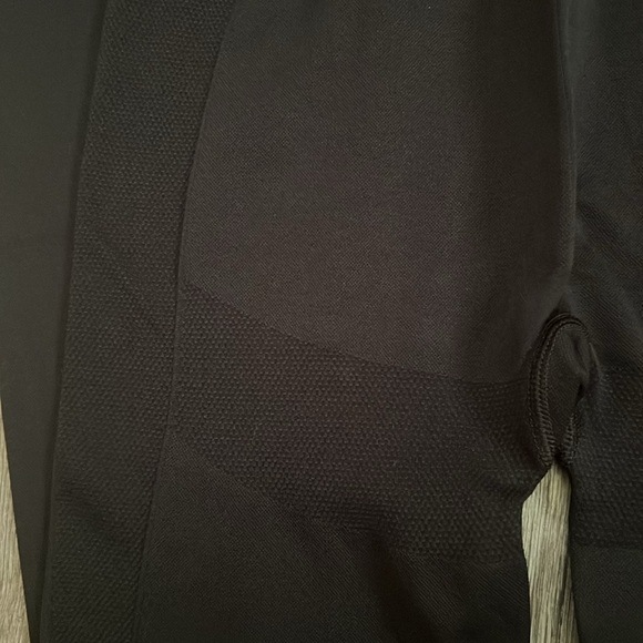 GYMSHARK LEGGINGS - Picture 3 of 10